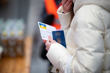 У украинских семей в странах Европы отобрали 430 детей