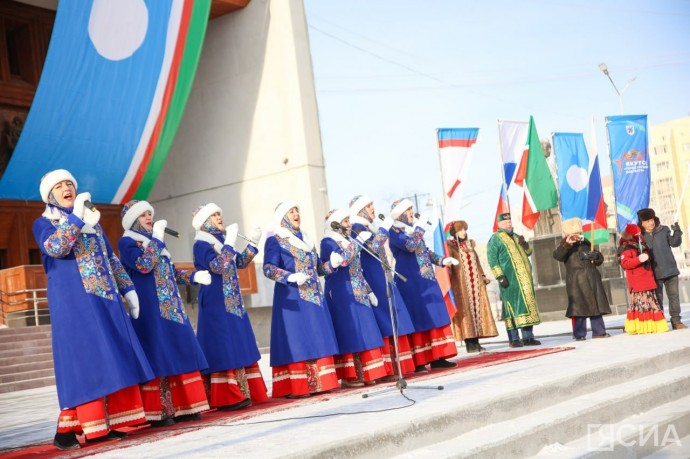 Ко Дню народного единства якутяне могут создать уникальную открытку с поздравлениями