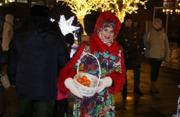 «Мандариновое Рождество» отпраздновали на Казанской набережной