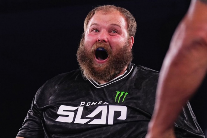 Россиянин Василий "Пельмень" Камоцкий стал чемпионом промоушена Power Slap