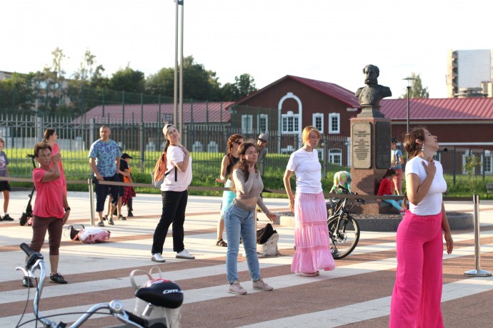 Новгородцы проявили себя на мастер-классе по бачате