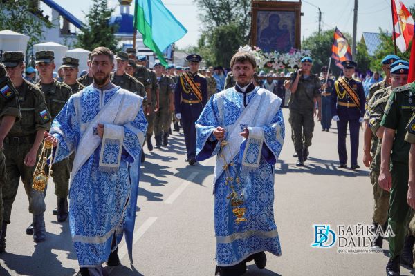 В Улан-Удэ прошёл Одигитриевский крестный ход