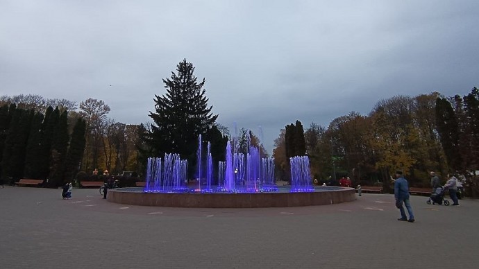 Завершена реконструкция фонтана в Центральном парке Тулы