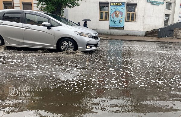 Столица Бурятии тонет в лужах