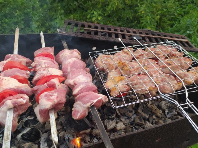 Костромскую область завалили картошкой с мясом назло санкциям
