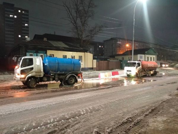 В Улан-Удэ началась уборка снежных наростов с дорог