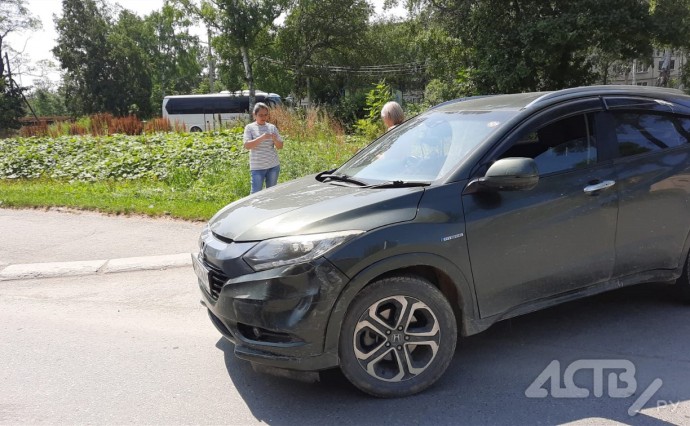 Очевидцев столкновения Honda Vezel и Toyota Camry ищут в Южно-Сахалинске