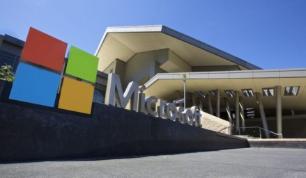 Microsoft подняла размер квартальных дивидендов на 10 %