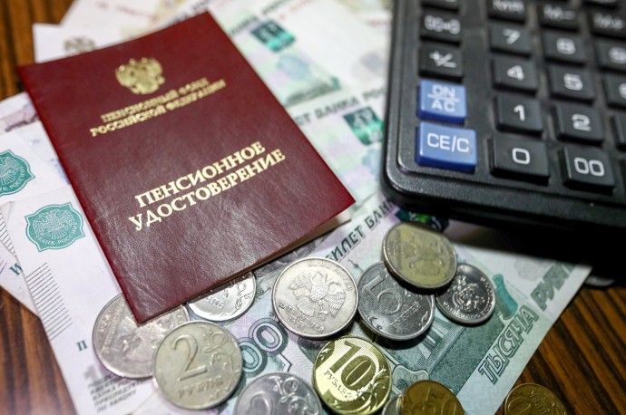 В РФ могут изменить порядок перерасчёта пенсий работающим пенсионерам