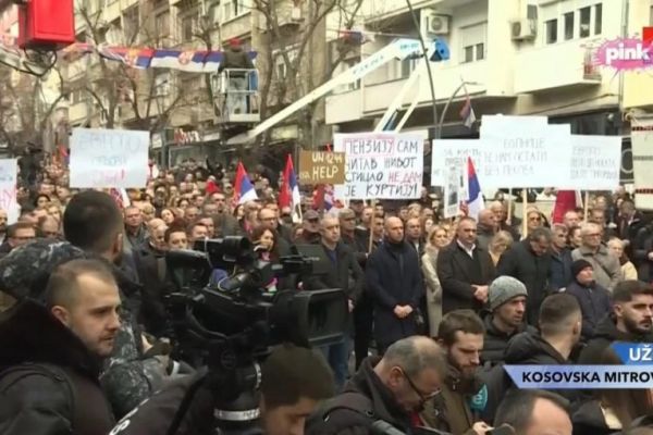 В Косово закрыли десять сербских муниципальных учреждений и почтовых отделений