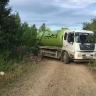 Жители амурского села обвинили водителя вакуумной машины в нелегальном сливе отходов