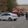 В Магнитогорске к одному из зданий приехали экстренные службы