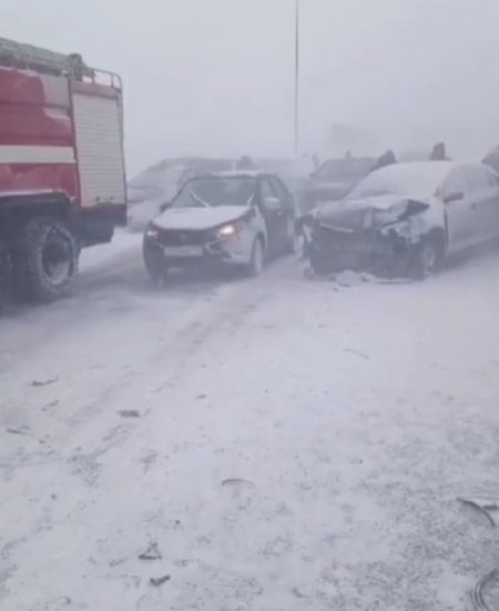 В Башкирии столкнулись 14 автомобилей