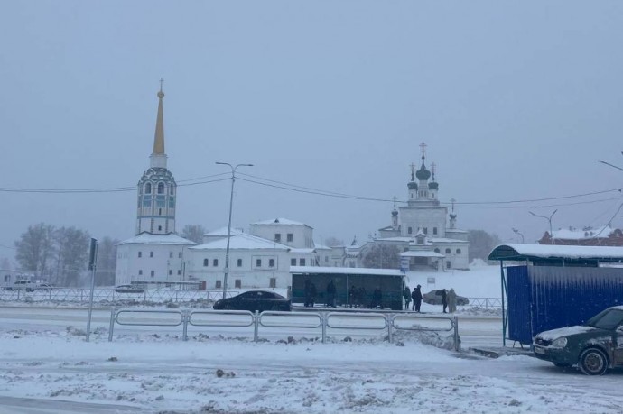 ​В Пермском крае произошел крупный пожар на территории промышленного порта