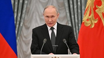 Путин поблагодарил журналистов за веру в Россию