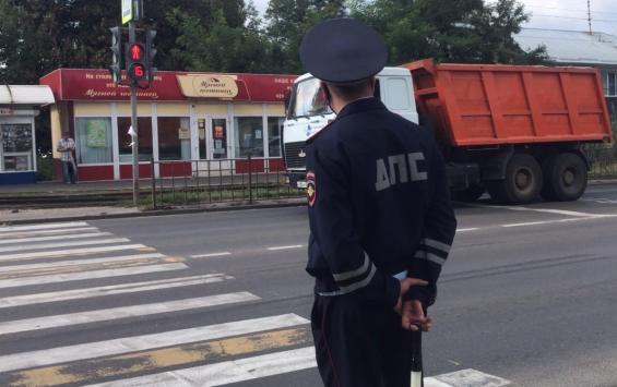 В Курской области автомобили, вызывающие подозрения, будут тщательно проверять