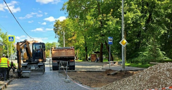 В Калининграде на проспекте Мира сняли брусчатку ради безопасности пешеходов