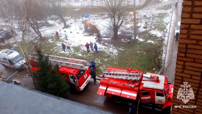 В Белёве огнеборцы спасли женщину из пожара