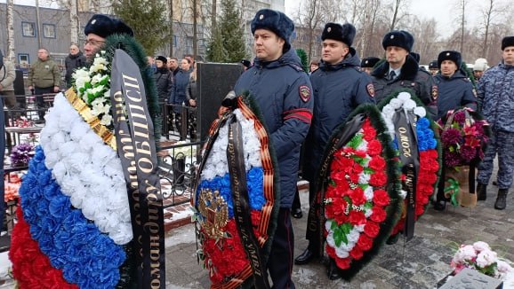 В Ярославле простились с полицейским, погибшим при задержании преступника