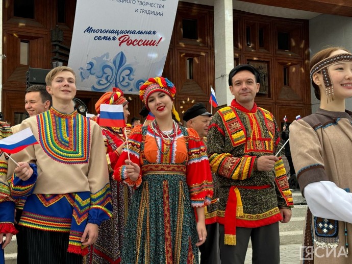 В Якутске открыли всероссийский фестиваль народного творчества и традиций «Вместе мы – Россия»