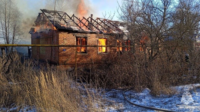 На пожаре в Кимовском районе обгорел мужчина