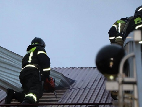 В Саранске пожарные ликвидировали возгорание в троллейбусном депо