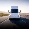 Пожарным пришлось потратить на тушение грузовика Tesla Semi почти 190 тысяч литров воды