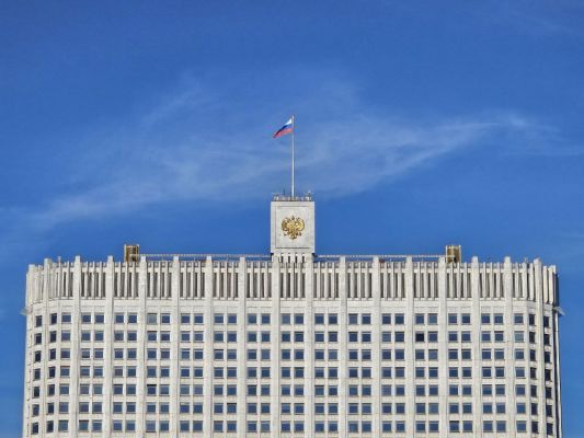 Правительство упростило трудоустройство работников из Донбасса и Новороссии