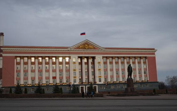 Жителей Курской области просят не снимать ПВО и передвижение войск