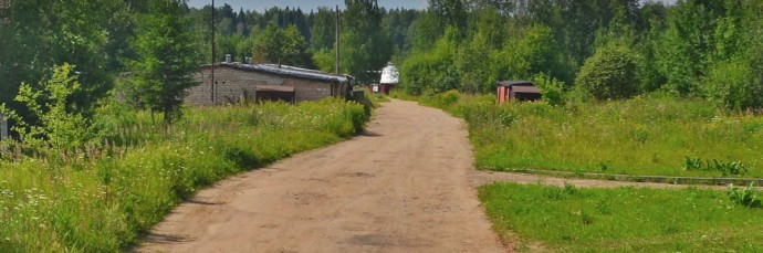 В мкр Победилово незаконно построили гаражи