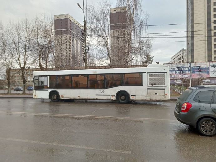 Пассажиров пригородных и междугородних автобусов стали высаживать за территорией Ярославского автовокзала