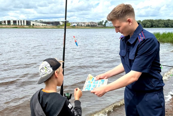 Новгородцам напомнили о правилах безопасного отдыха на водоёмах