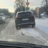 Владелец автомобиля Haval с красноярскими номерами возмутил сахалинцев способом парковки