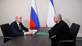 Дмитрий Чернышенко провёл рабочую встречу с главой Республики Крым Сергеем Аксёновым