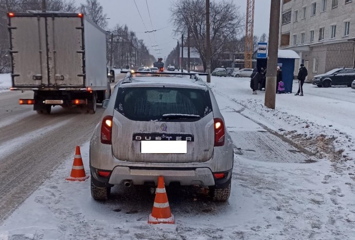 В Кирове сбили девушку, в Яранске — мужчину