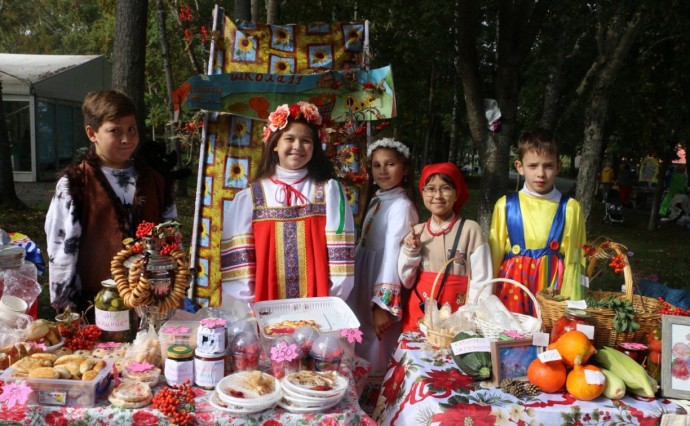 В парке Южно-Сахалинска прошла шестая благотворительная акция "Ярмарка добра"