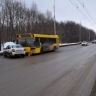 В Саранске водитель "Лады Гранты" не уступил дорогу пассажирскому автобусу