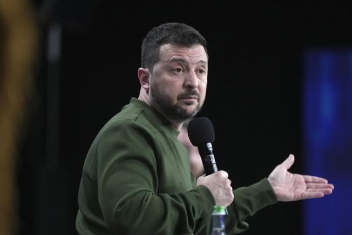 «Опасно для всех»: Зеленский боится не быть пригашенным на мирные переговоры