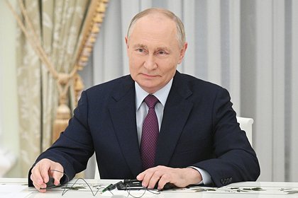 Путин поздравил российских работников атомной промышленности