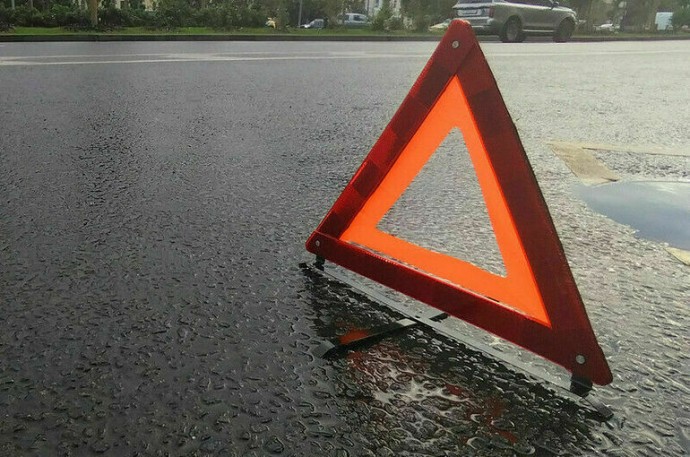 В Сочи столкнулись пассажирский автобус и бульдозер, погиб ребенок