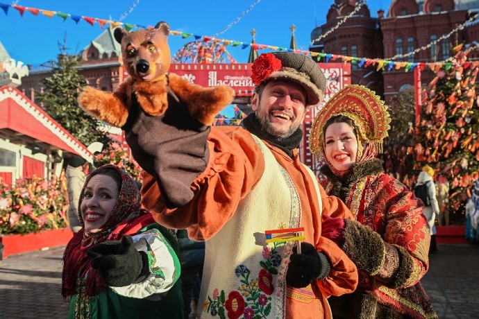 Масленичный уикенд на площадках «Зимы в Москве»: что ждет гостей в последние выходные фестиваля