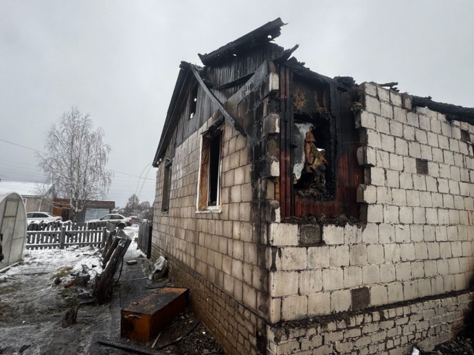 Следователи занялись расследованием пожара в Туже