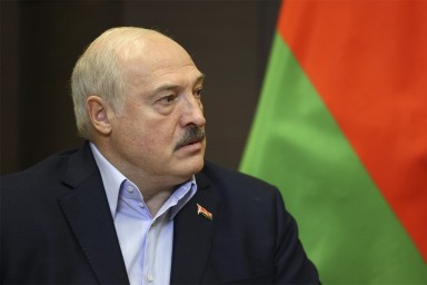 Лукашенко вылетел в Россию