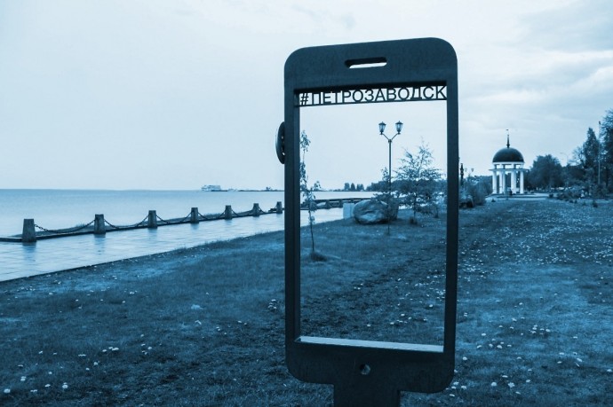 Несуществующий айфон стоил доверчивой жительнице Петрозаводска крупной суммы