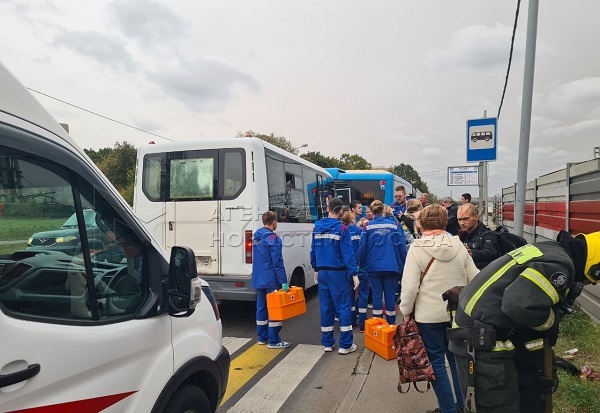 Одиннадцать человек пострадали в ДТП в столичном районе Царицыно