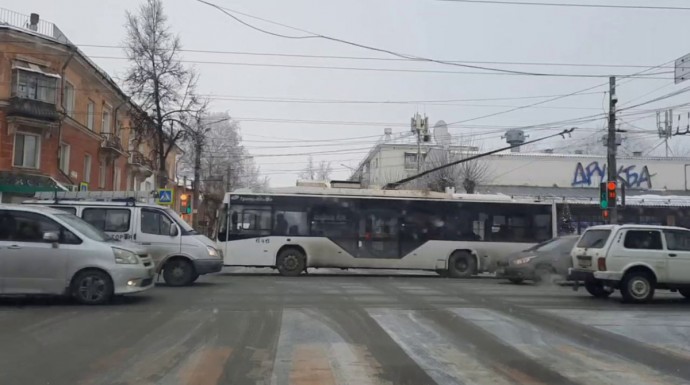 12 ноября на дорогах Кирова ожидается гололед