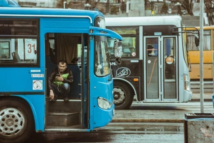 Во Владивостоке наблюдаются нарушения интервала движения автобусов