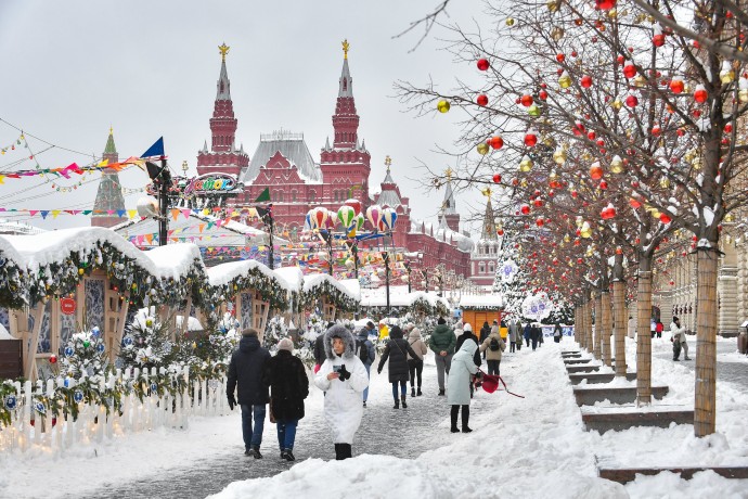 Большинство россиян отправятся на новогодние каникулы в Москву и Петербург