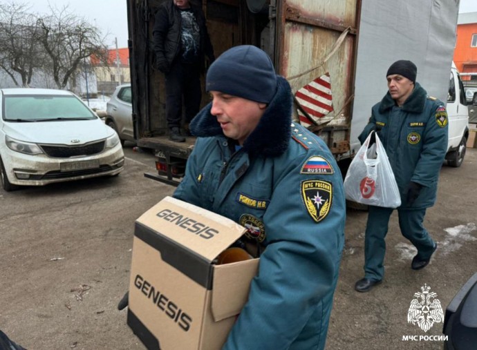 Тульские спасатели отправили очередную гуманитарную помощь бойцам