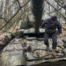 "Трусливый" танк Т-84 "Мурчик" ВСУ прячут в "норе" вдали от линии фронта